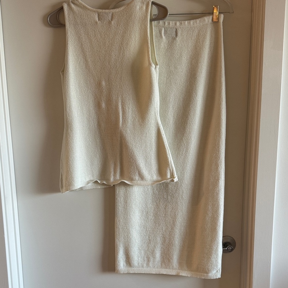 Runaway V Cream Knit Skirt Set with Button Vest - Picture 4 of 4